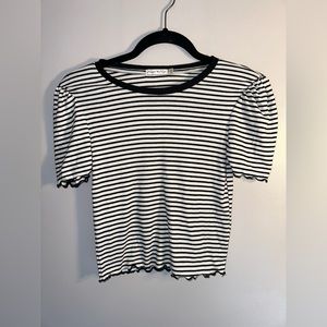 Women’s/Junior’s small black and white striped top.